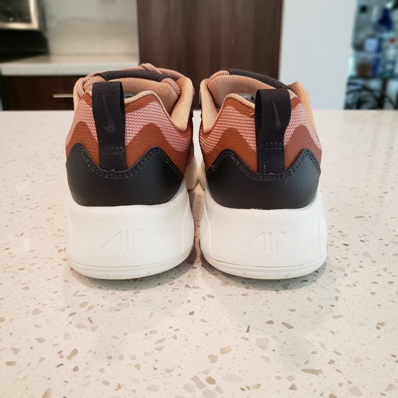 NIKE AIR MAX 200 /MTLC RED BRONZE - Picture 4 of 4